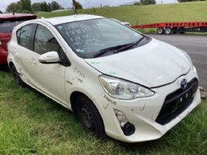 Toyota Aqua NHP10 2015-2017