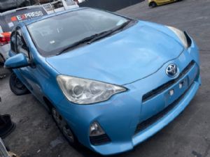 Toyota Aqua NHP10 2011-2015