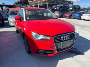 Audi A1 8X 2010-2011