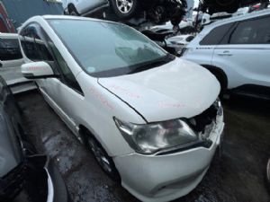Nissan Serena C26 2010-2014
