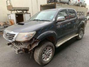 Toyota Hilux KUN26 11/2013-03/2015