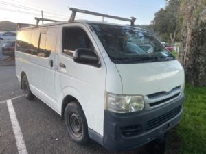 Toyota Hiace TRH201 03/05-on
