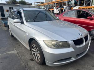 BMW 3 Series E91 320i 2005-2010