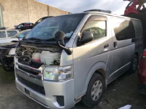 Toyota Hiace KDH200 03/05-09/06