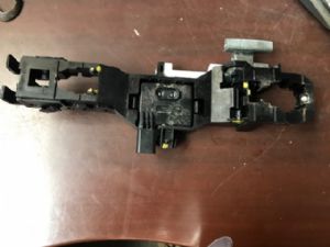 Renault Koleos HY 2006-2016 LF Door Handle Carrier
