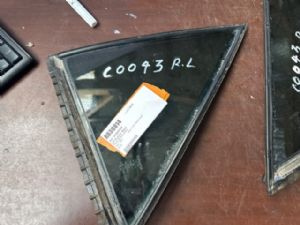 Toyota Altezza JCE10 LR Quarter Glass