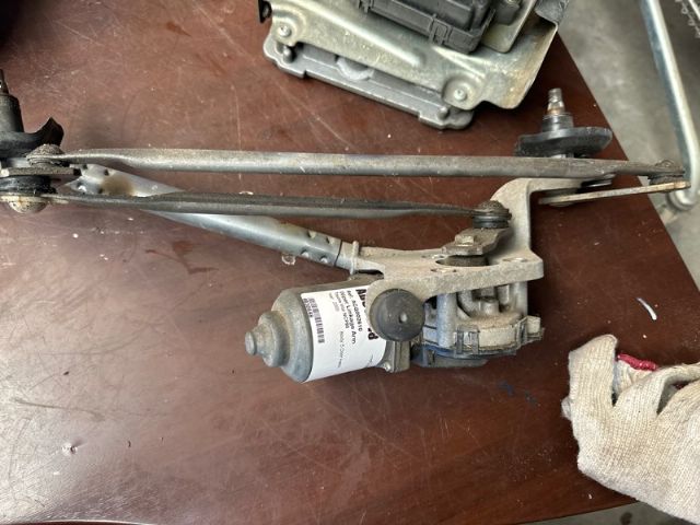 Toyota Vitz NCP95 Wiper Linkage Arm