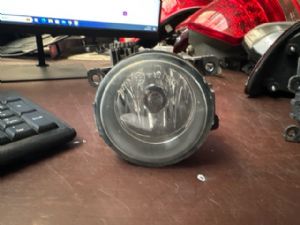 Mitsubishi Grandis NA4W LF Fog Light