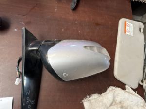 Mitsubishi Grandis NA4W RF Door Elec Mirror (9 Wire)