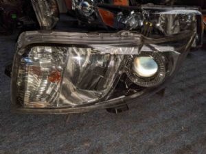 Toyota Rukus Aze151 2010-2015 L Headlight