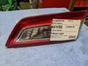 Toyota Camry AVV50 R Boot Light