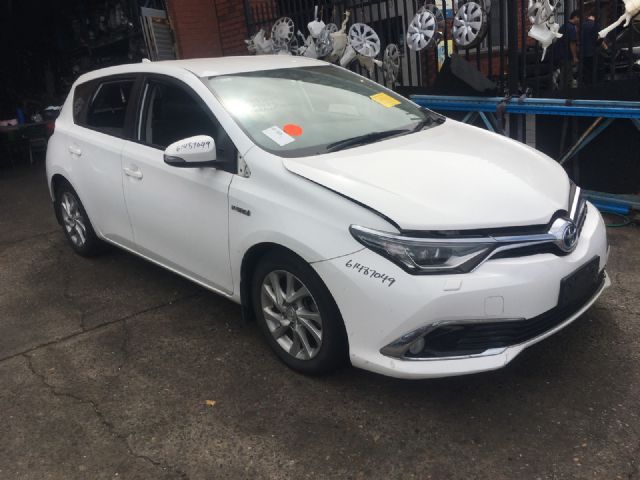 Toyota Corolla ZWE186