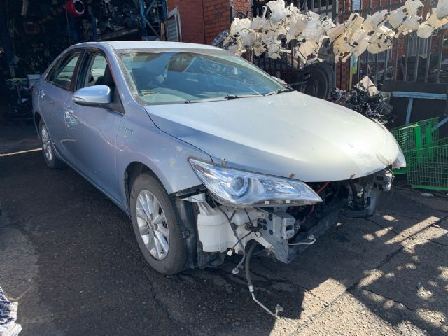 Toyota Camry AVV50