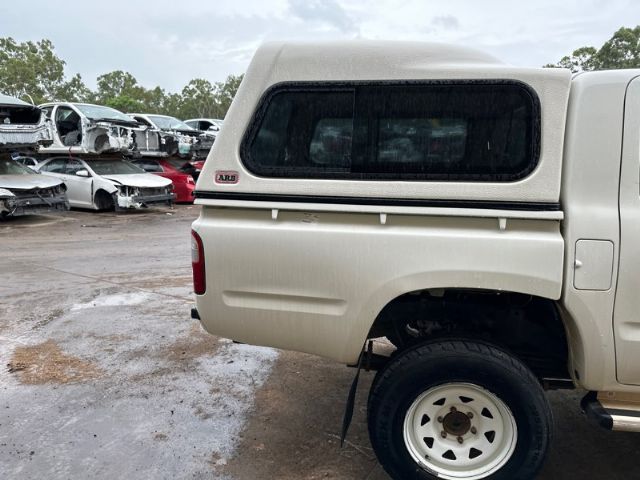Toyota Hilux VZN167 10/97-02/05