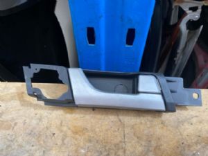 Holden Captiva Captiva 7 2016-on RF Door Interior Handle