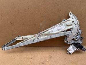 Mitsubishi Delica CV4W LF Door Elec Regulator