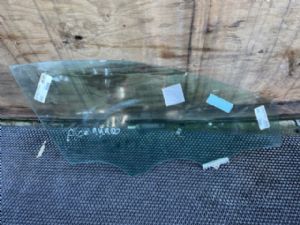 Hyundai Ioniq Plug-in RF Door Glass