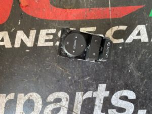 Hyundai i30 PD 2017-on Mirror Adjuster Switch