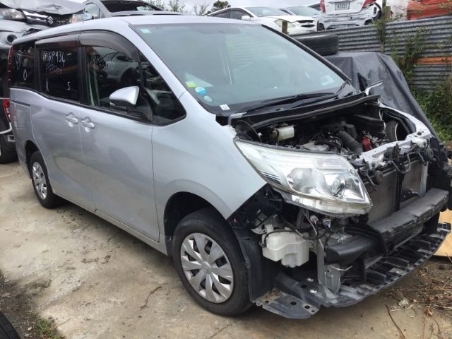 Toyota Noah/Voxy R80 2014-on