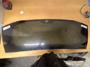 Toyota Prius V ZVW40 Tailgate Glass
