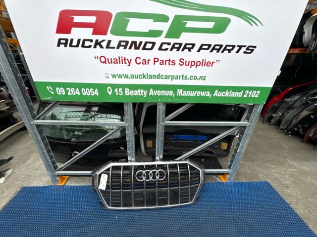 Audi Q3 F3 2018-on Front Bumper Grille