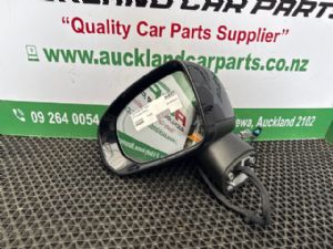 Volvo XC60 2021-2024 LF Door Elec Mirror