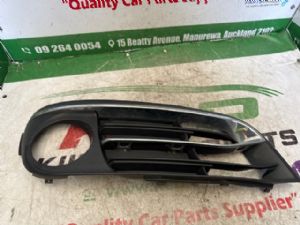 BMW 5 Series F11 528i 2007-2012 RF Fog Light Cover