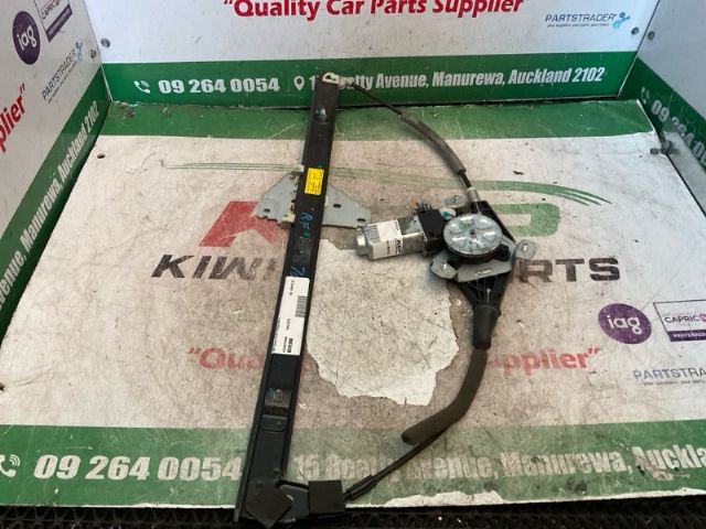 Mahindra XUV500 XUV500 2018-on RF Door Elec Regulator