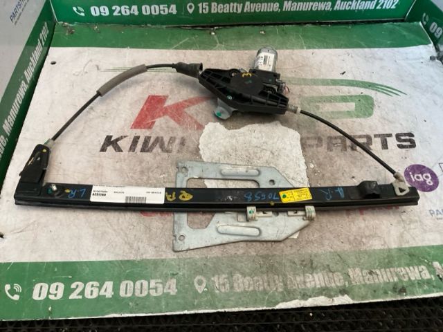 Mahindra XUV500 XUV500 2018-on LR Door Elec Regulator