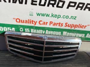 Mercedes-Benz E Class W212 2009 - 2012 Front Bumper Grille