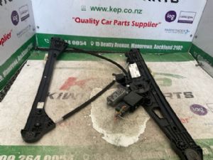 Peugeot 3008 II 2016-2018 LF Door Elec Regulator and Motor