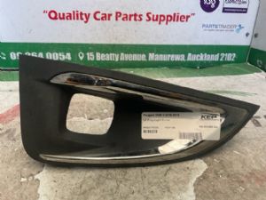 Peugeot 3008 II 2016-2018 LF Fog Light Cover