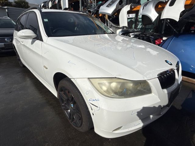 BMW 3 Series E91 320i 2005-2010