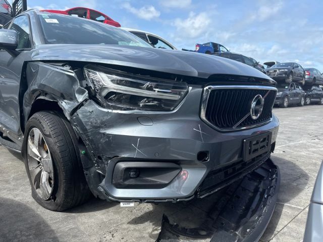 Volvo XC40 2017-On