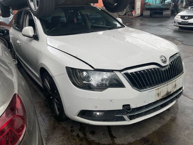 Skoda Superb B6 2013-2015