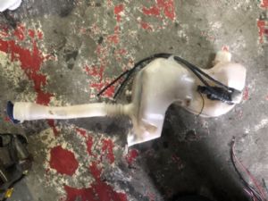 Peugeot 5008 2009 - 2016 Front Washer Bottle