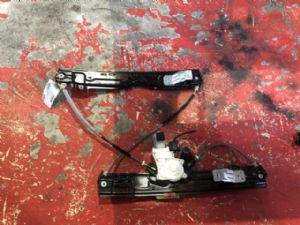 Jaguar XE Series X760 2015-2017 RF Door Regulator Motor