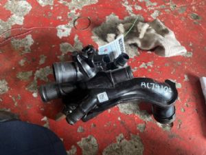 Peugeot 5008 2009 - 2016 Thermostat Housing