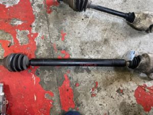 Volkswagen Caddy Type 2K 2003-2009 RF Driveshaft
