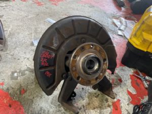 Volkswagen Caddy Type 2K 2003-2009 LF Knuckle