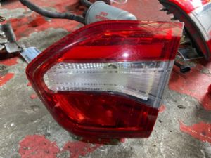 Renault Fluence 2015-2017 R Boot Light