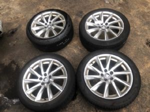 Jaguar XF Series X250 2011-2015 245/45R18 Tyre