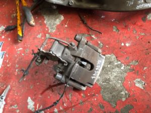 Jaguar XF Series X250 2011-2015 RR Disc Brake Caliper