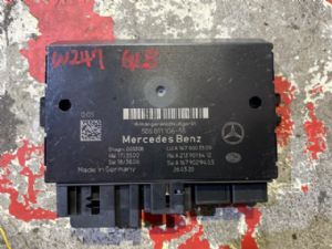 Mercedes-Benz GLB 200 X247 2020-on Towing Module