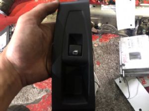 BMW 216D F46 RR Window Switch
