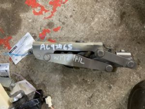 Mercedes-Benz SLK R172 2011-2017 L Bonnet Hinge 