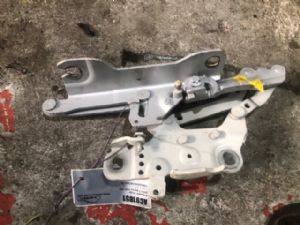 BMW 3 Series  318I F30 R Bonnet Hinge 