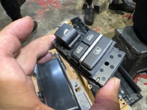 BMW 740Li F02 2008-2012 RR Window Switch