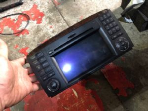 Mercedes-Benz R Class R-Class 2010-on CD Player
