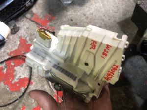 Mercedes-Benz R Class R-Class 2010-on RF Door Actuator